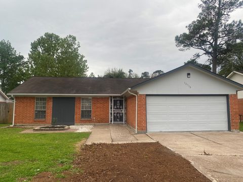Photo of 12730 Labelle Lane, Houston, TX 77015 (MLS # 41568923)