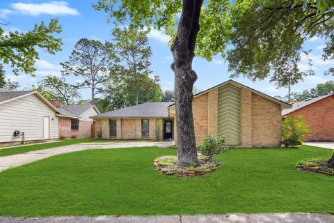 Photo of 20114 Foxchester Lane, Humble, TX 77338 (MLS # 41407357)