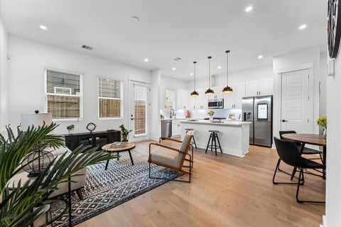 Photo of 412 Neyland Street #G, Houston, TX 77022 (MLS # 88868725)