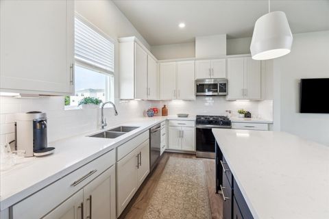 Tiny photo for 10610 Cascade Ledge Lane, Houston, TX 77025 (MLS # 89942142)