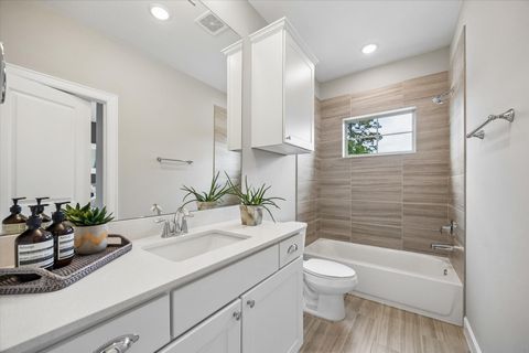 Tiny photo for 5214 Amber Sunrise Drive Dr, Houston, TX 77018 (MLS # 78331808)