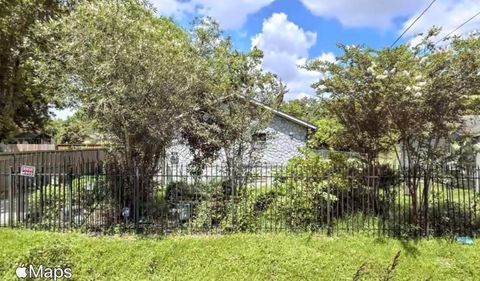 8121 Shotwell Street Houston TX 77016