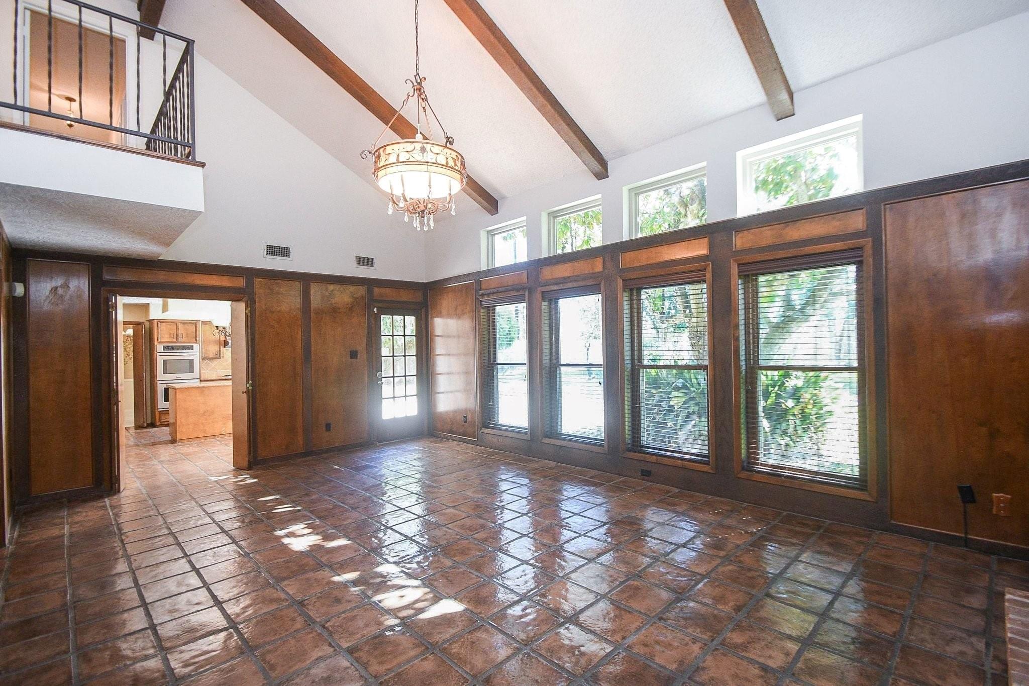 3611 W Creek Club Dr