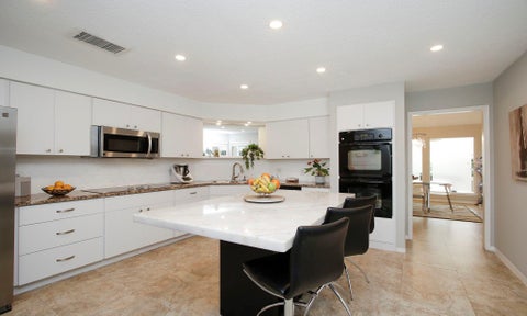 Photo of 2110 Woodland Park Drive, Houston, TX 77077 (MLS # 17098398)