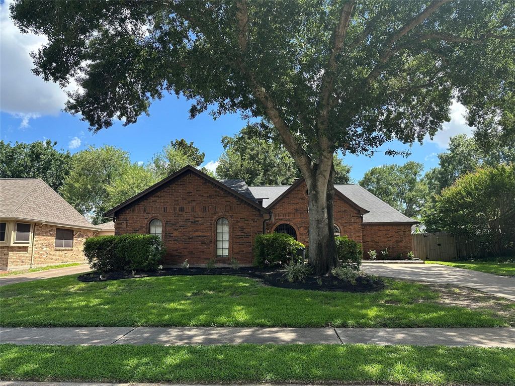 Photo of 15731 Lakedale Drive, Houston, TX 77095 (MLS # 14506532)