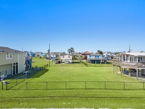 Photo of 4208 Hardin Drive, Galveston, TX 77554 (MLS # 62289063)
