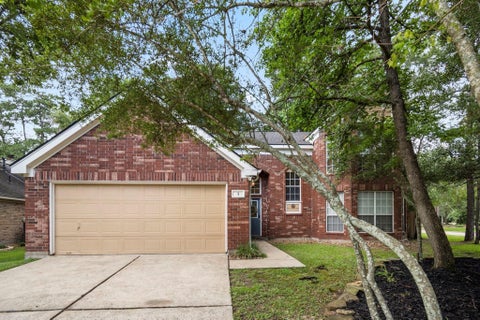 Photo of 2 Amber Fire Place, The Woodlands, TX 77381 (MLS # 84958022)