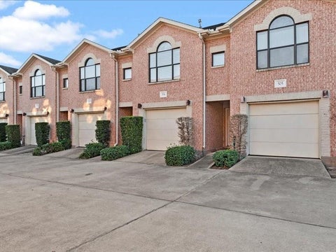 Photo of 5941 South Loop E #504, Houston, TX 77033 (MLS # 56027636)