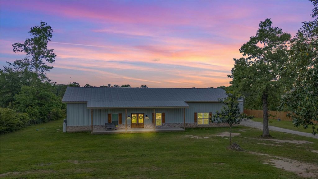 Photo of 11542 Ward Road, Cleveland, TX 77328 (MLS # 91043070)