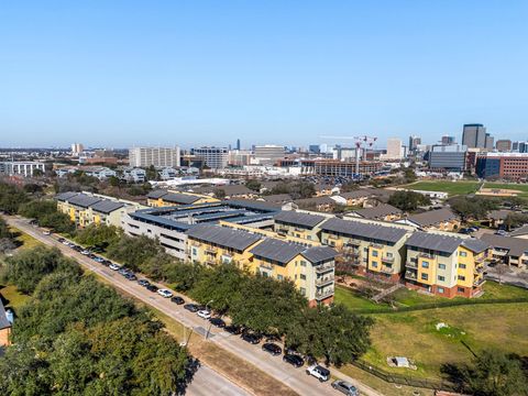 Condo For Sale - 2121 El Paseo Street #1200<br/> Harris County, Houston, TX 77054