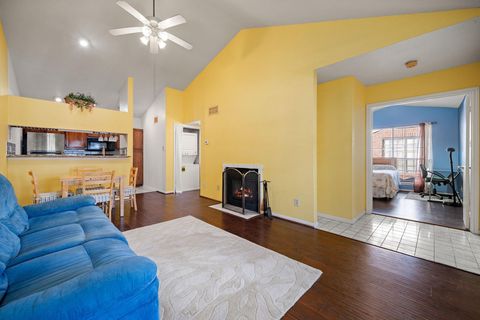 Condo For Sale - 2121 El Paseo Street #1200<br/> Houston, TX 77054