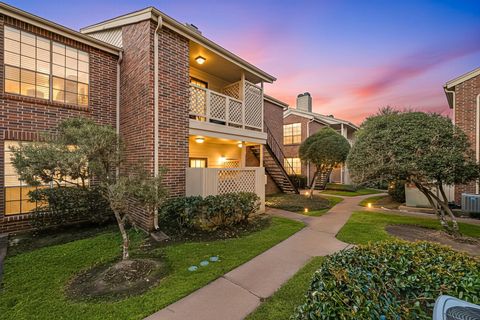 Photo of 2121 El Paseo Street #1200, Houston, TX 77054 (MLS # 28952069)
