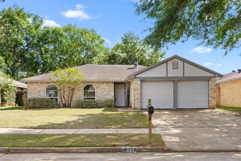 Photo of 16215 Summer Dawn Lane, Houston, TX 77095 (MLS # 11081040)