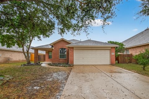 Photo of 2704 Hewn Rock Way, Pearland, TX 77584 (MLS # 96598583)