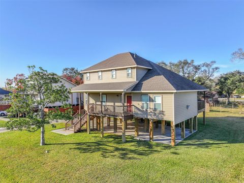 Photo of 212 Oakdale Street, Shoreacres, TX 77571 (MLS # 30996350)