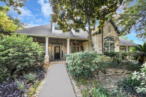 Photo of 3818 S Barnett Way, Missouri City, TX 77459 (MLS # 41992595)