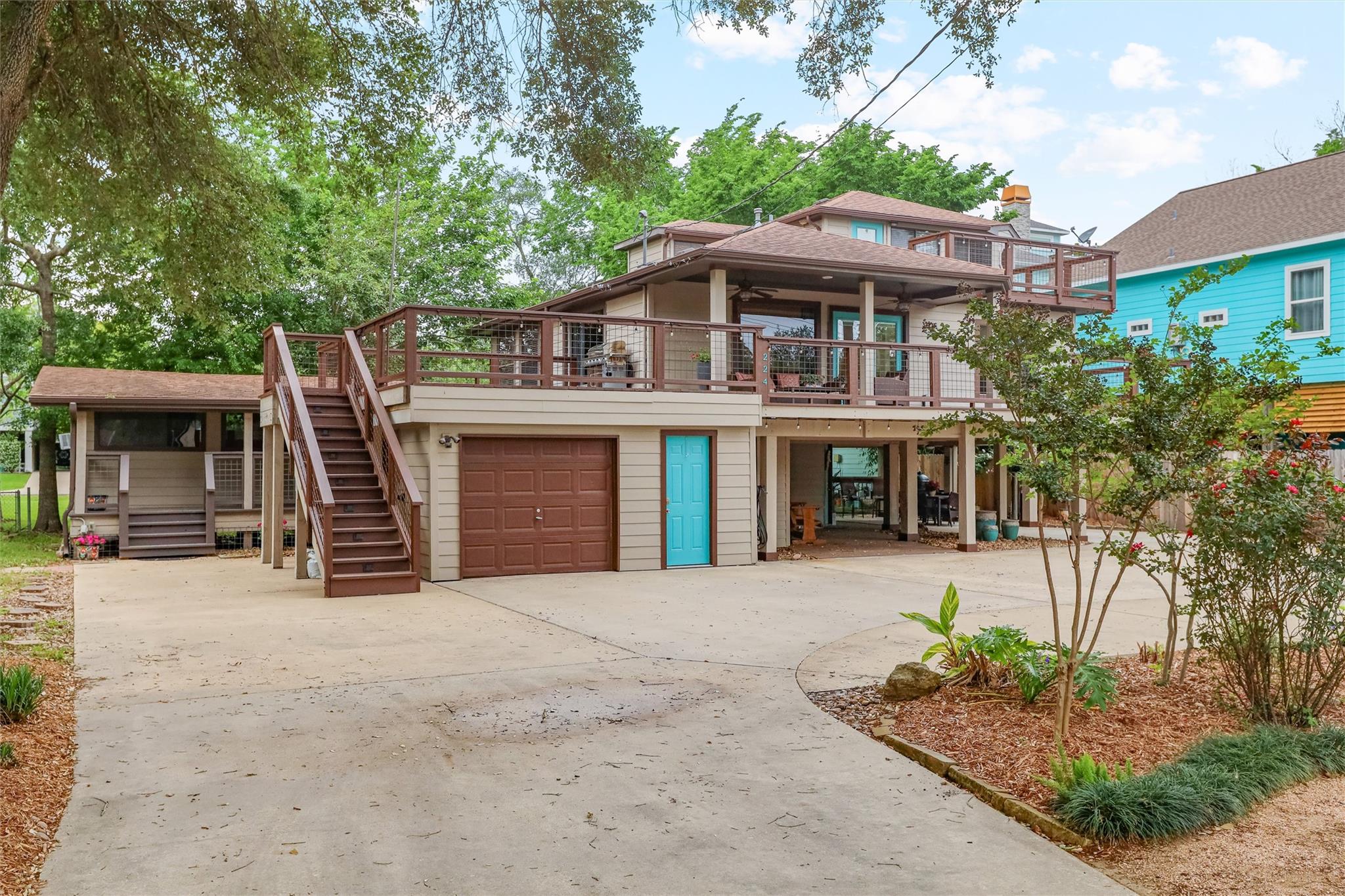 224 Clear Lake Road