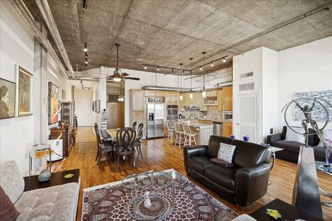 Tiny photo for 1616 Fountain View Drive #505, Houston, TX 77057 (MLS # 92571203)