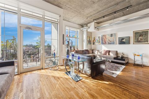 Photo of 1616 Fountain View Drive #505, Houston, TX 77057 (MLS # 92571203)