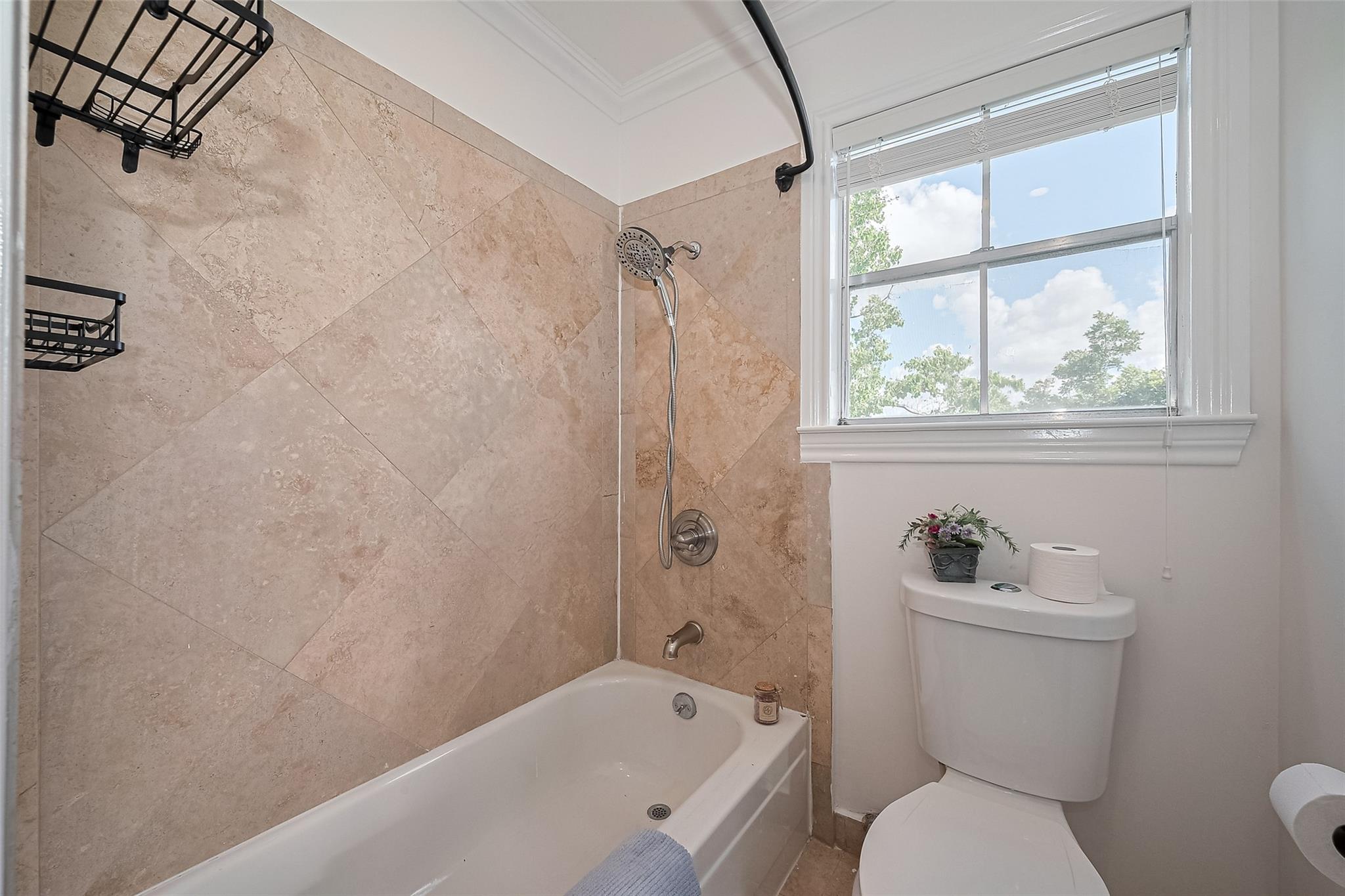 Houston, Texas 77057, United States, 2 Bedrooms Bedrooms, ,2 BathroomsBathrooms,Residential,Active,160343