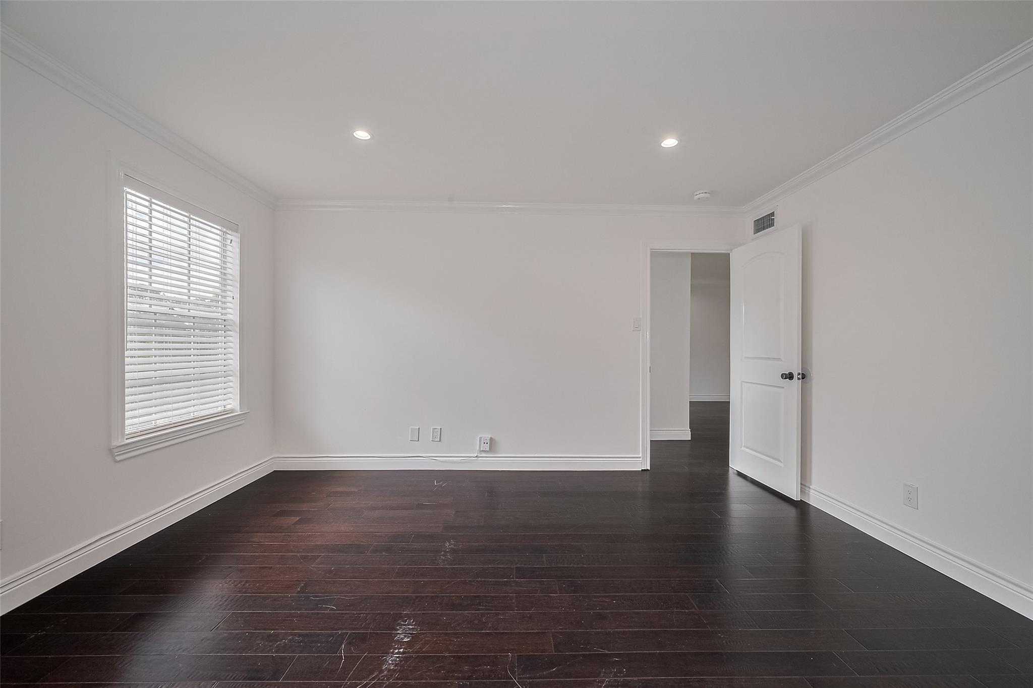 Houston, Texas 77057, United States, 2 Bedrooms Bedrooms, ,2 BathroomsBathrooms,Residential,Active,160343