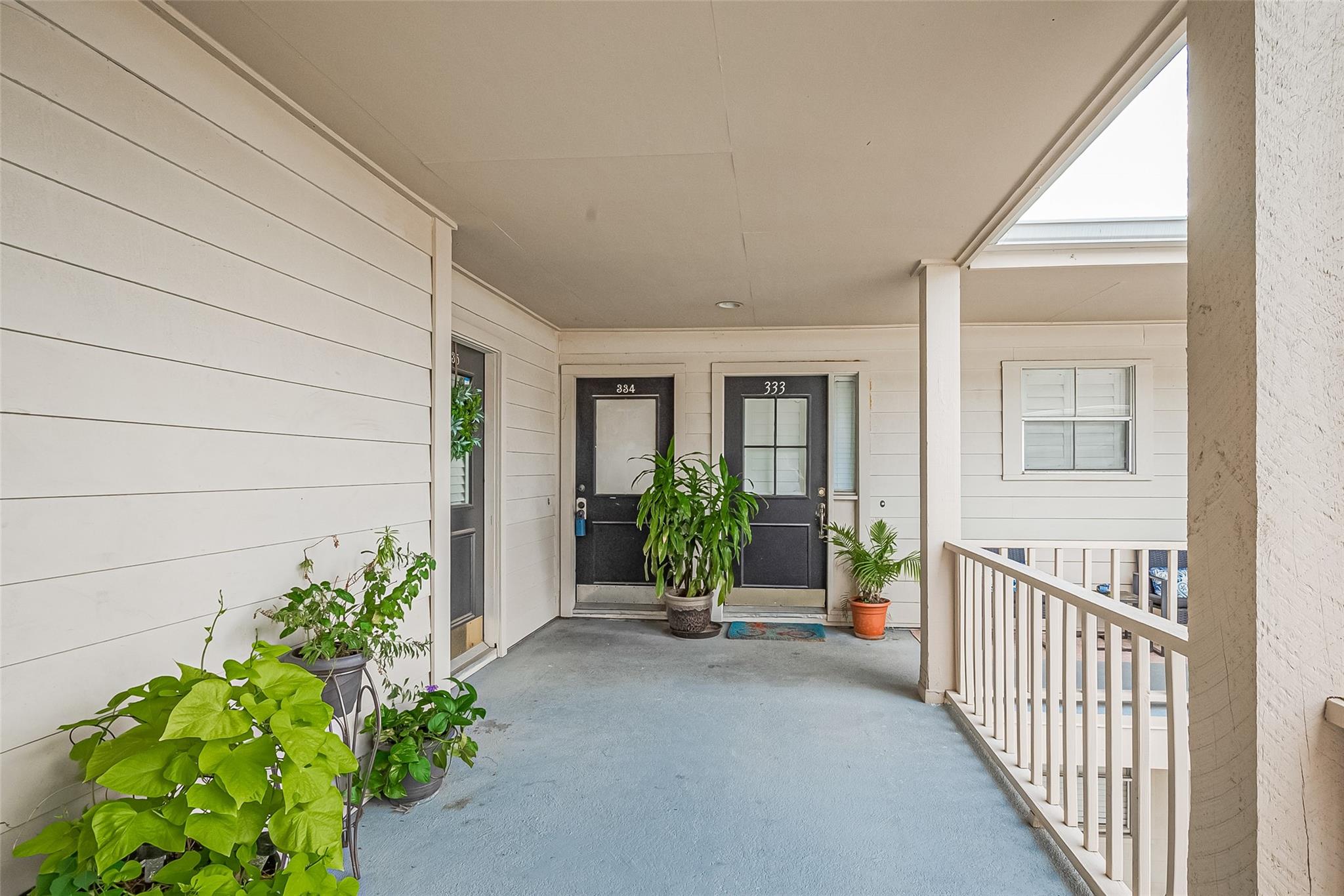 Houston, Texas 77057, United States, 2 Bedrooms Bedrooms, ,2 BathroomsBathrooms,Residential,Active,160343