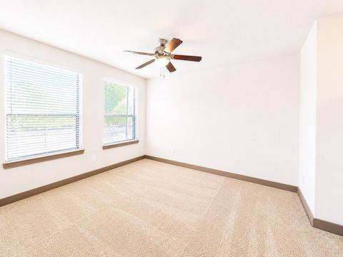 Tiny photo for 2910 Milam St Street #1130, Houston, TX 77006 (MLS # 61801324)