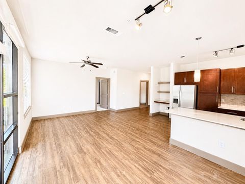Tiny photo for 2910 Milam St Street #1130, Houston, TX 77006 (MLS # 61801324)