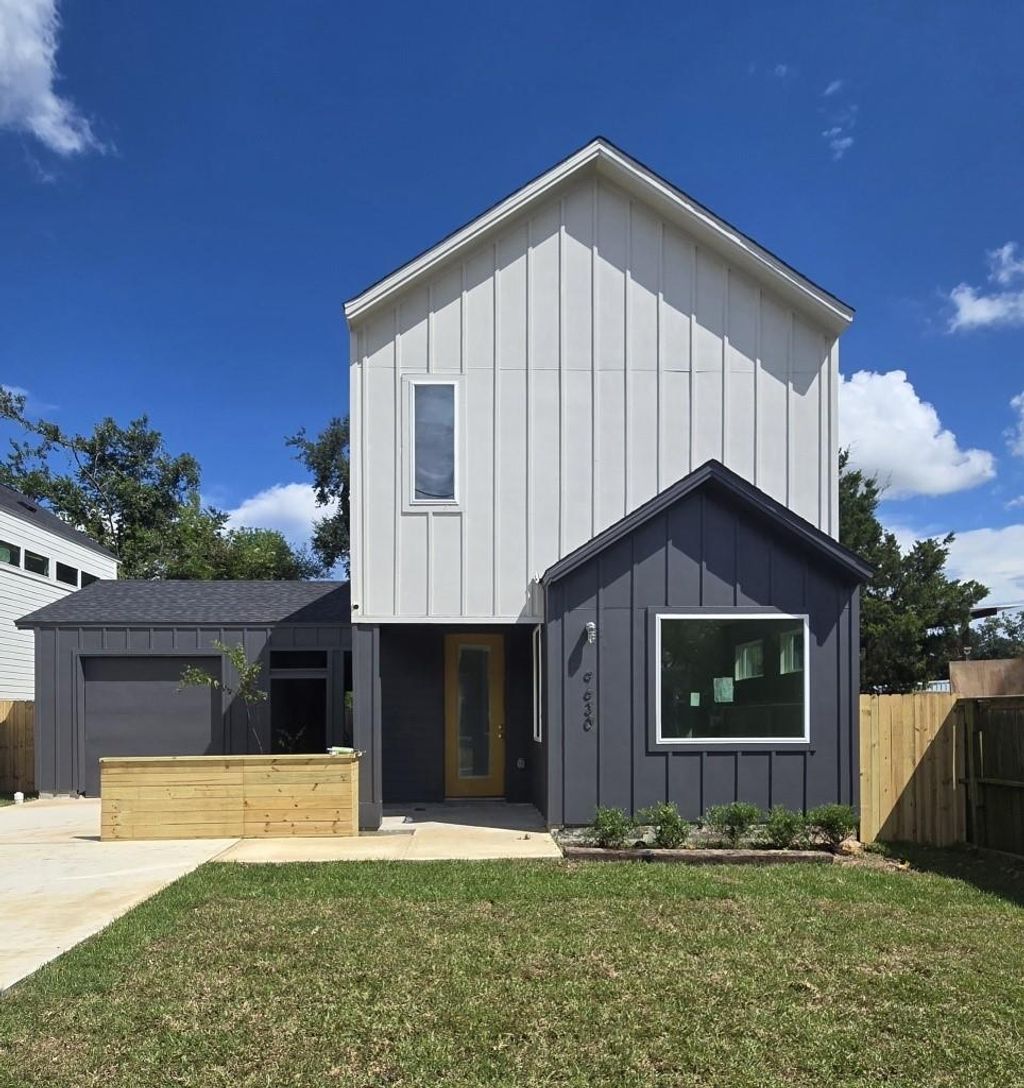 Photo of 9630 Burden Street, Houston, TX 77093 (MLS # 71909624)