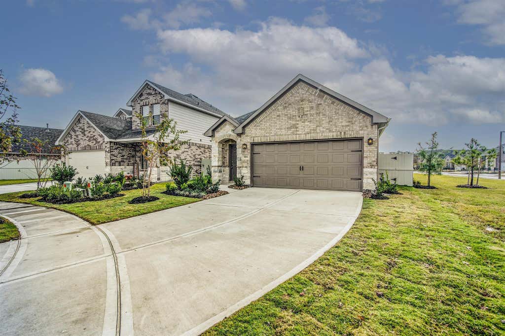 Photo of 9304 Colonial Bent Court, Conroe, TX 77385 (MLS # 16943184)