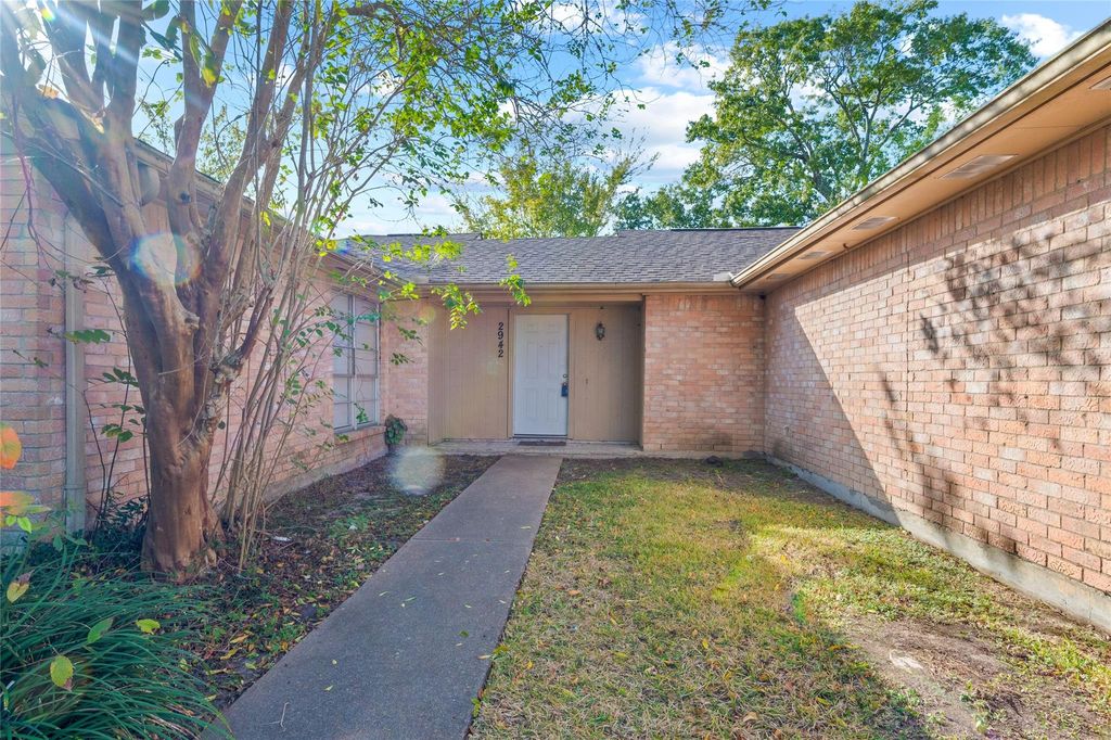 Photo of 2942 Heritage Colony Drive, Webster, TX 77598 (MLS # 63651909)
