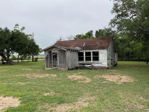 Homes For Sale - 343 County Road 272<br/> Matagorda County, Bay City, TX 77414