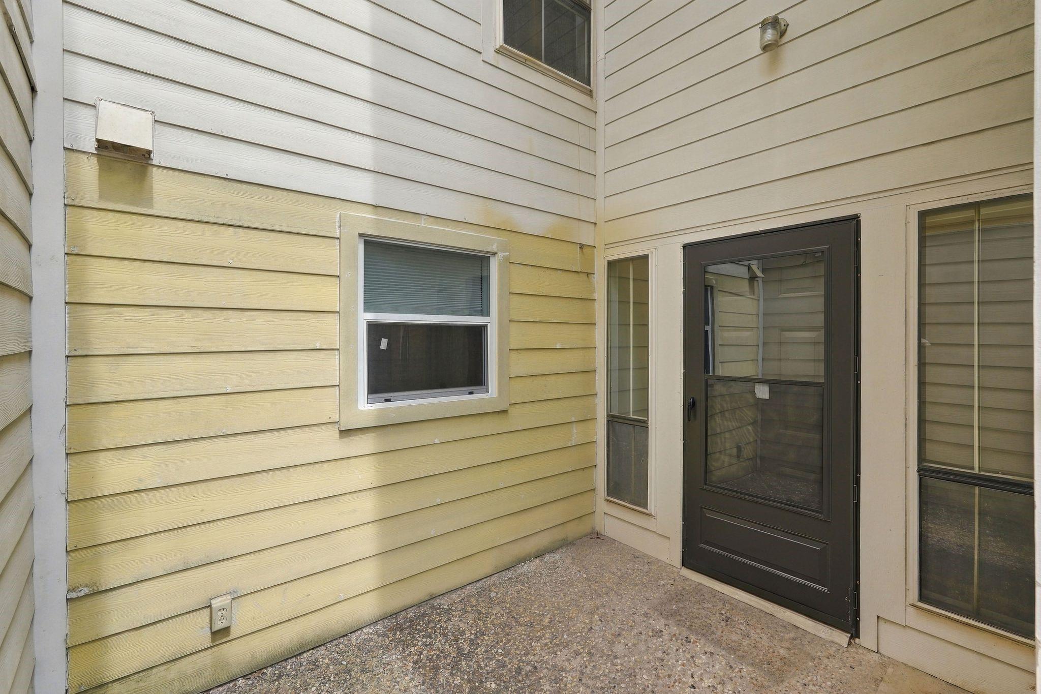 7391 Antoine Drive