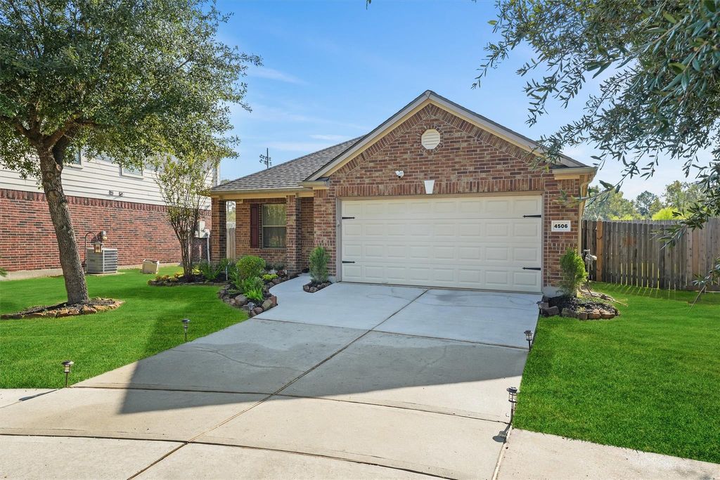 Photo of 4506 Woodspring Glen Lane, Kingwood, TX 77345 (MLS # 61053163)