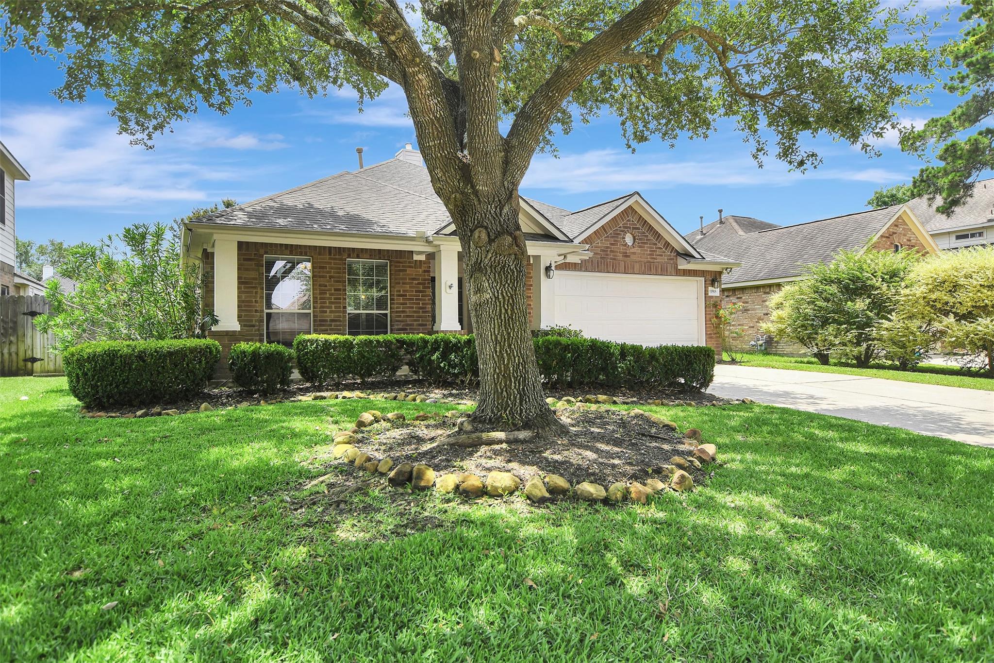 11915 Lois Lane Drive