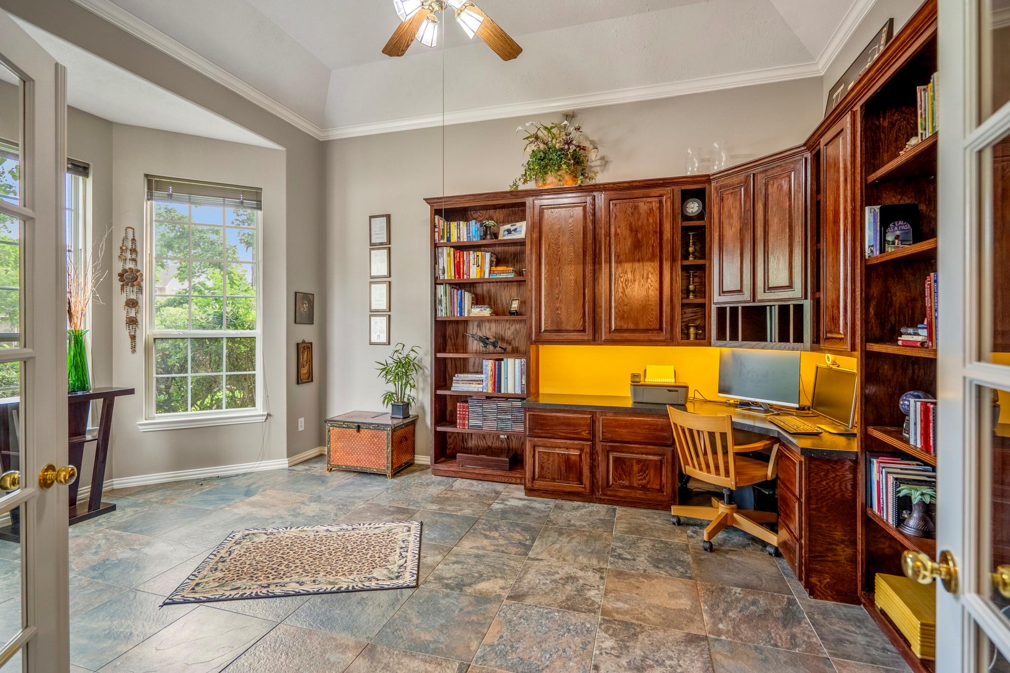 6811 Pinehearth Court