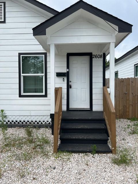 Photo of 2608 Mills Street, Houston, TX 77026 (MLS # 49210799) Photo of 2608 Mills Street, Houston, TX 77026 (MLS # 49210799)