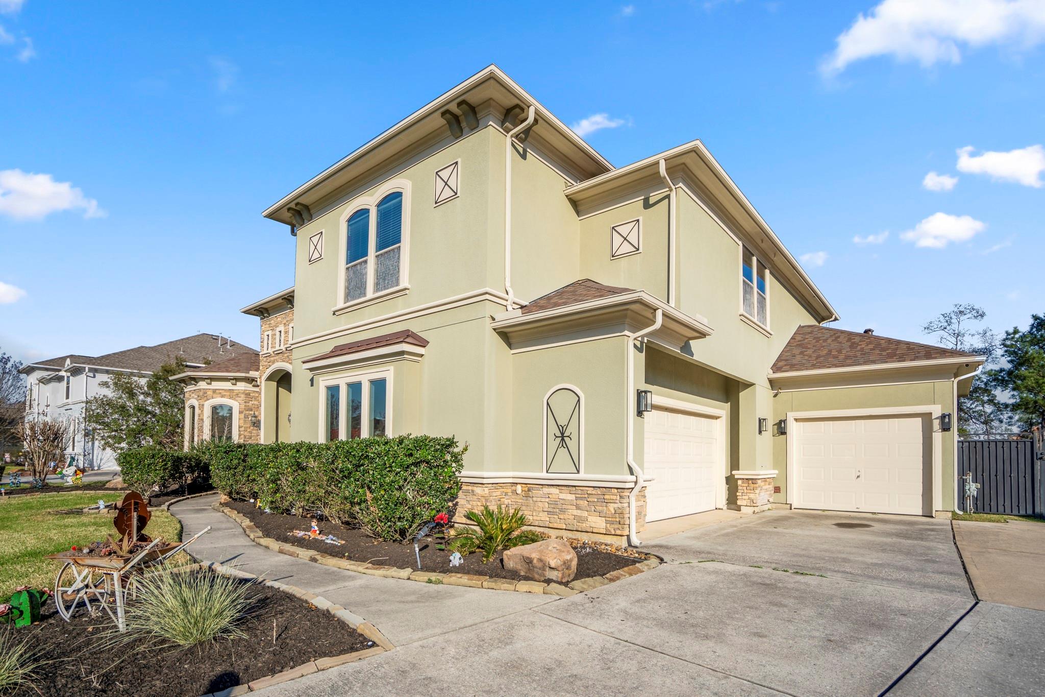 25606 Windy Isle Court