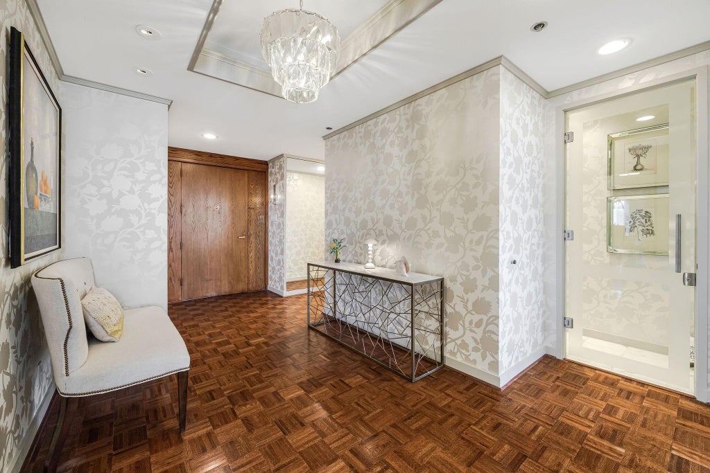 Photo of 5555 Del Monte Drive #2203, Houston, TX 77056 (MLS # 25318941)