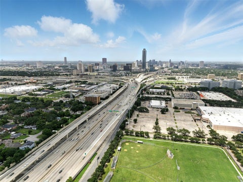 Tiny photo for 6305 S Rice Avenue, Bellaire, TX 77401 (MLS # 53521040)