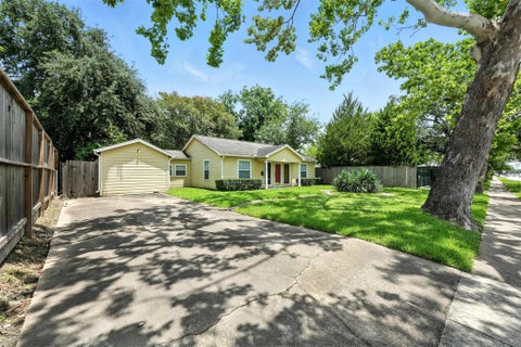Tiny photo for 6305 S Rice Avenue, Bellaire, TX 77401 (MLS # 53521040)