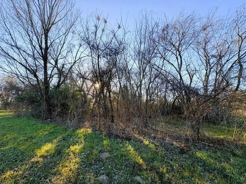 613 N San Jacinto Hearne TX 77859