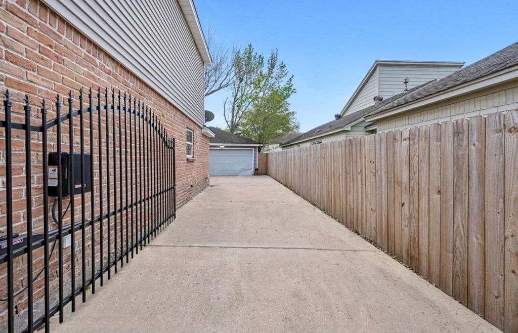 Photo of 11319 Briar Forest Drive, Houston, TX 77077 (MLS # 52827088)