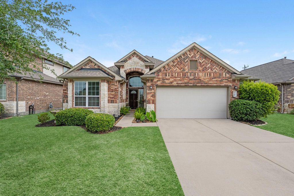 Photo of 9706 Yellow Rose Drive, Texas City, TX 77591 (MLS # 97423927)