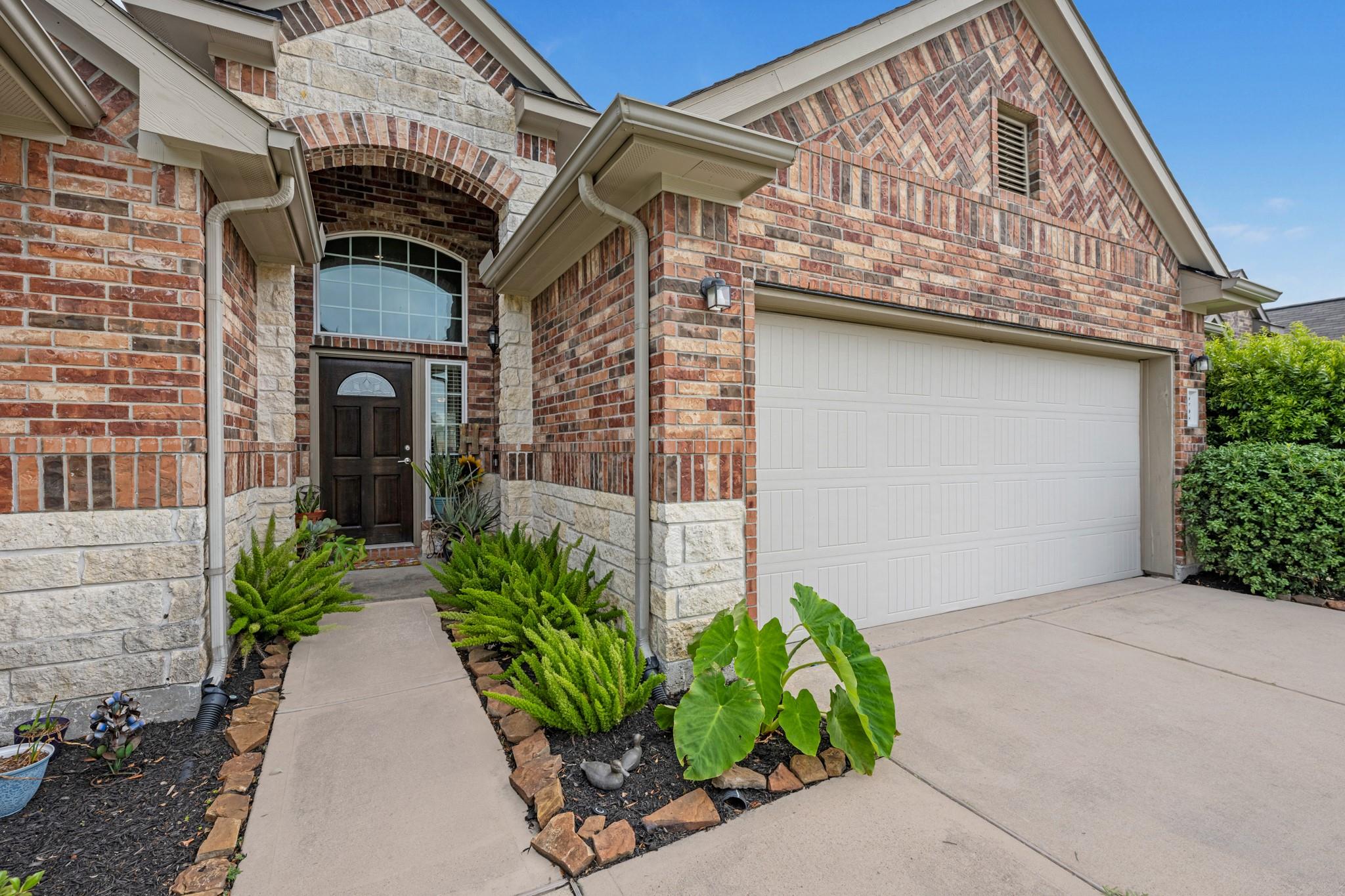 9706 Yellow Rose Drive