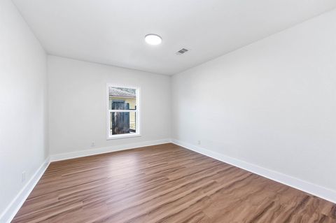 Tiny photo for 1706 12th Street, Houston, TX 77547 (MLS # 78754704)