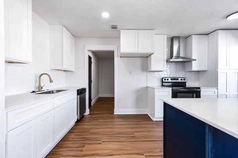 Tiny photo for 1706 12th Street, Houston, TX 77547 (MLS # 78754704)