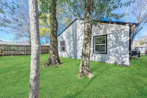 Tiny photo for 1706 12th Street, Houston, TX 77547 (MLS # 78754704)