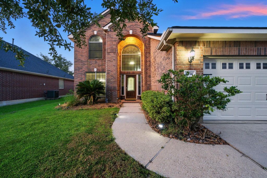 Photo of 6714 Village Bridge Drive, Humble, TX 77346 (MLS # 49597372)