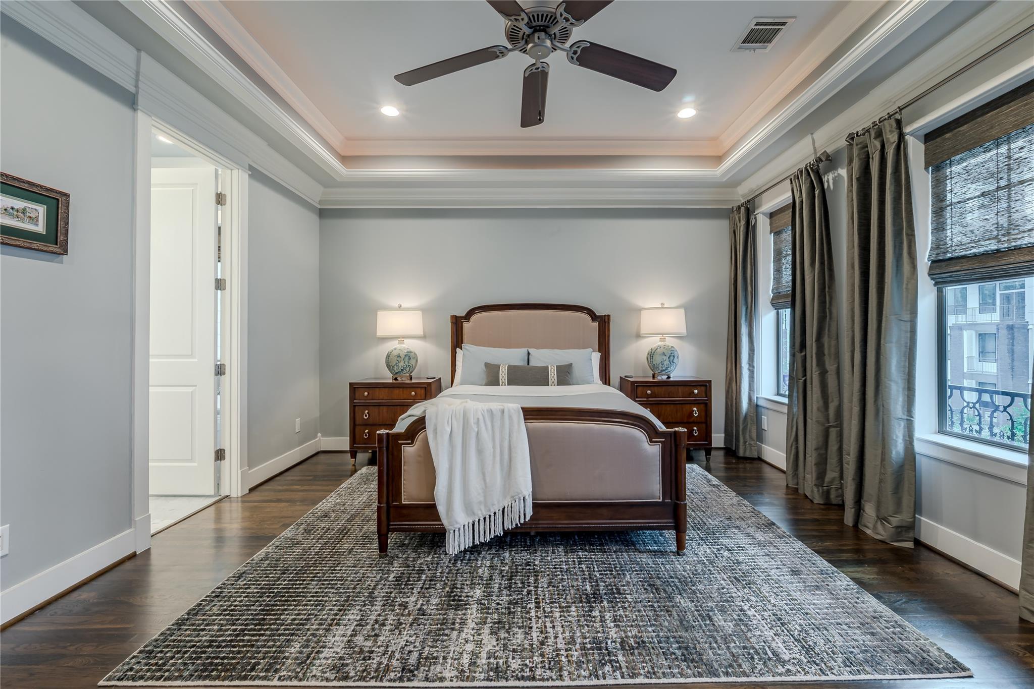 Houston, Texas 77008, United States, 3 Bedrooms Bedrooms, ,4 BathroomsBathrooms,Residential,Active,211216